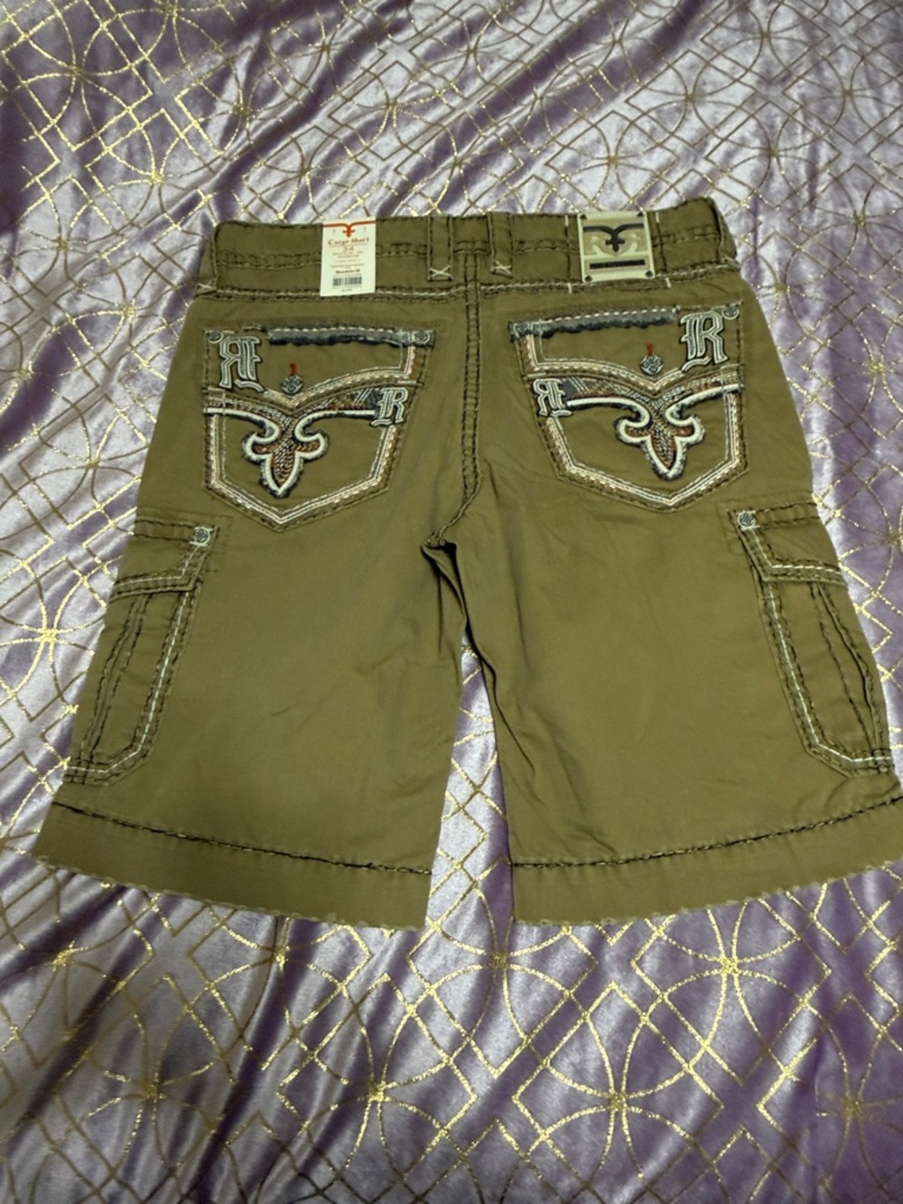 💥 NWT Rock Revival Travertine Cargo Shorts with Orange Waistband Accents